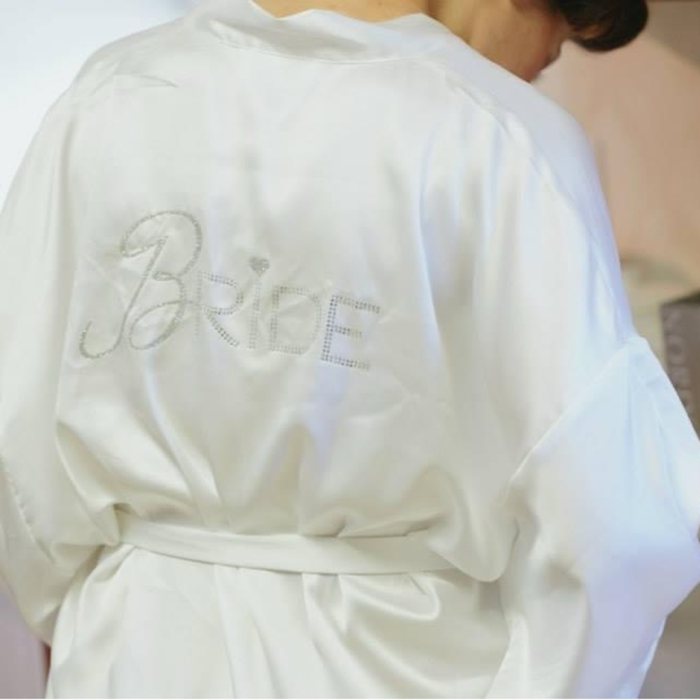 Victoria’s Secret Bride robe (o/s)
